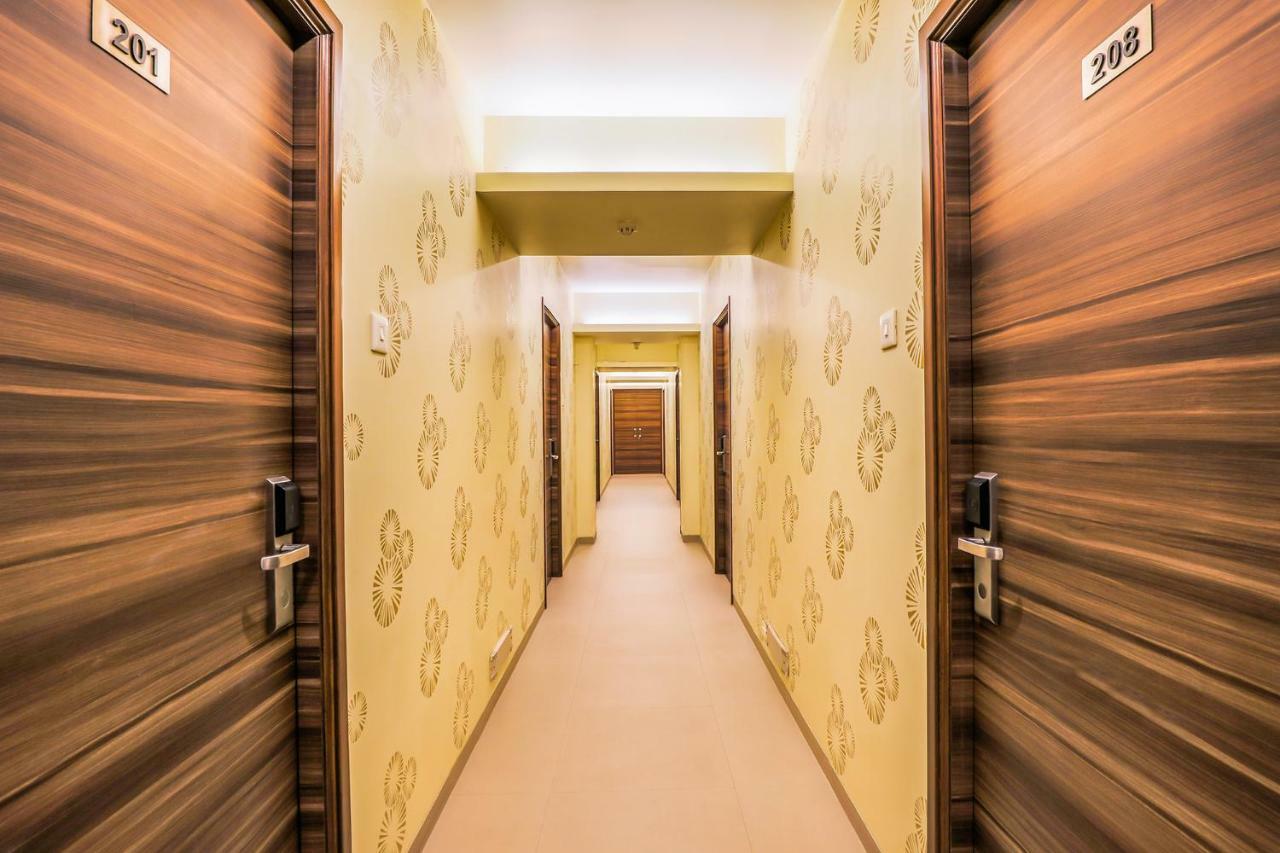 FabHotel Landmark Guestline Vashi Turambhe Exterior foto